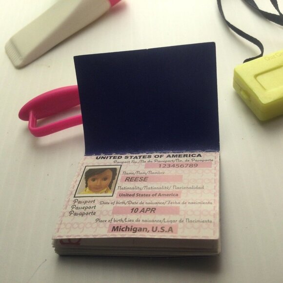 18” Doll 10 Piece Traveller Set - Picture 12 of 12